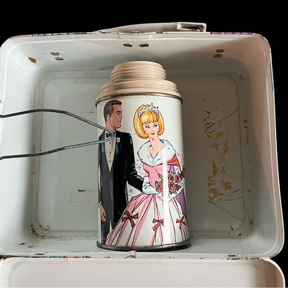 1967 Campus Queen metal lunchbox - Picture 3 of 12